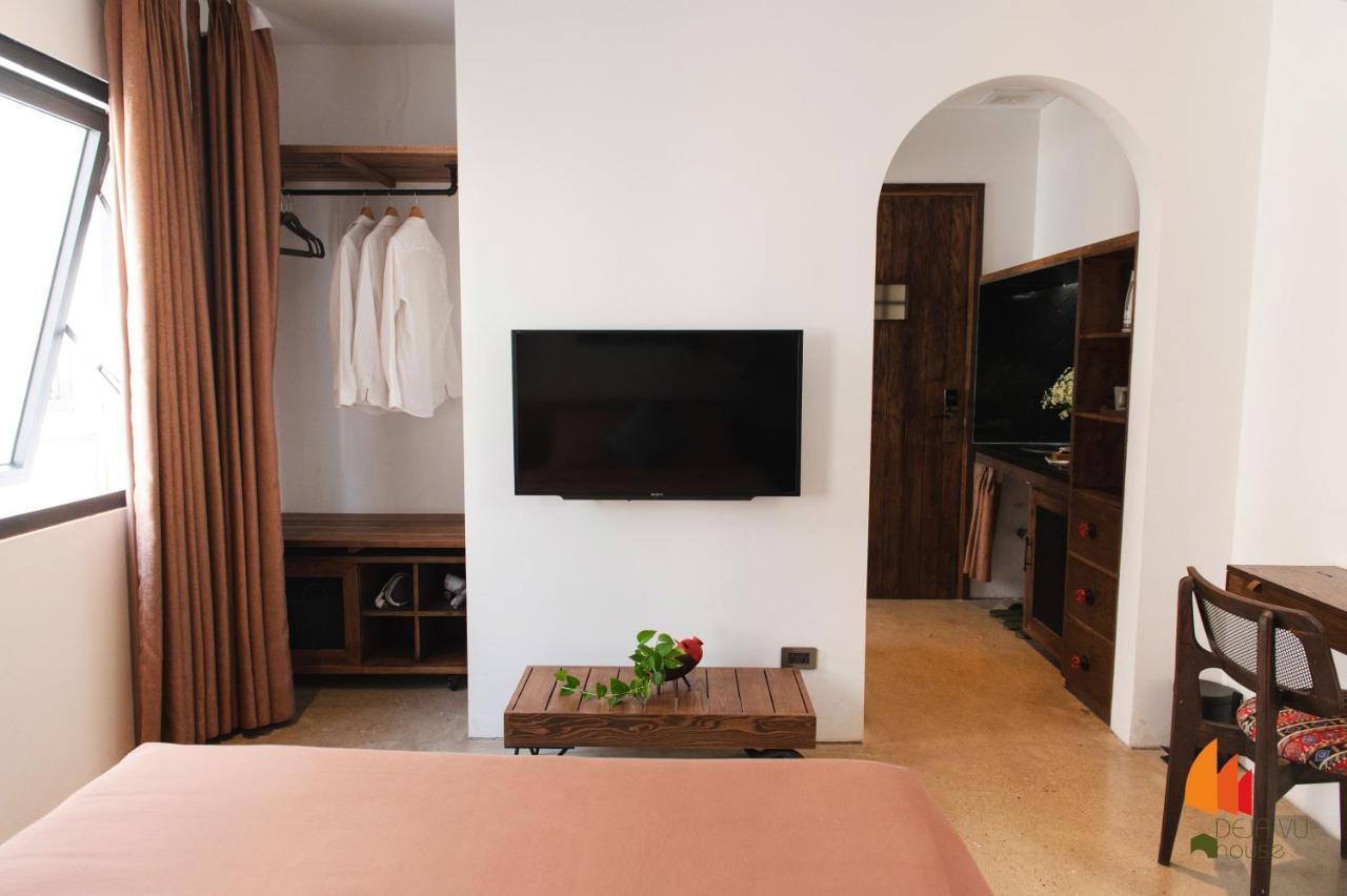 Deja Vu House Khách sạn 3*