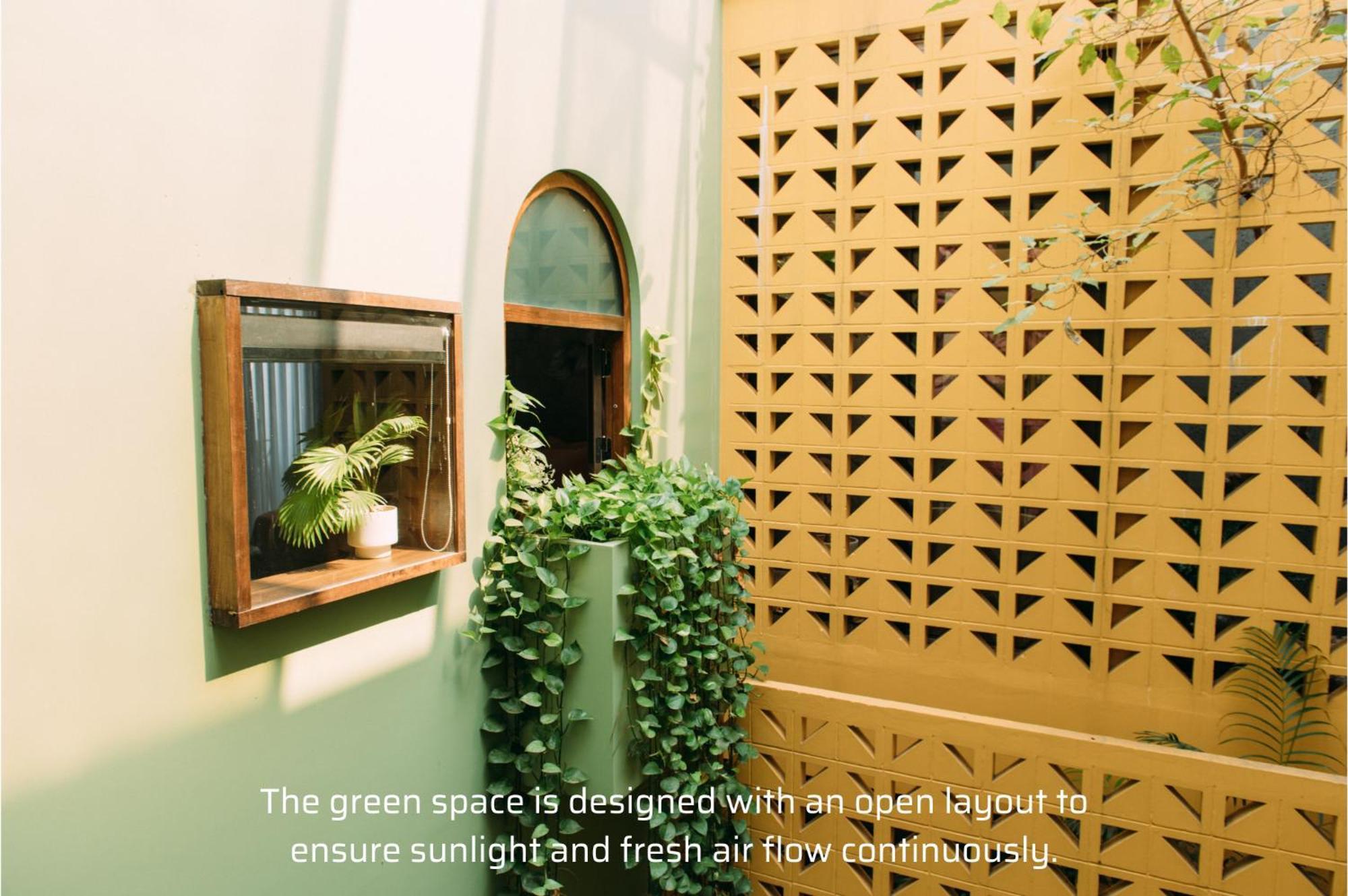 Khách sạn Deja Vu House