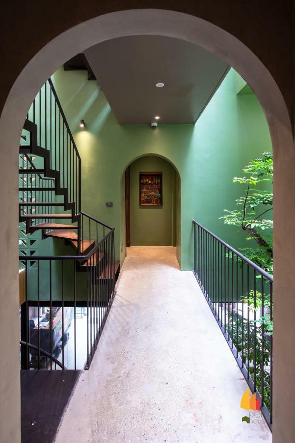 Khách sạn Deja Vu House Hạ Long